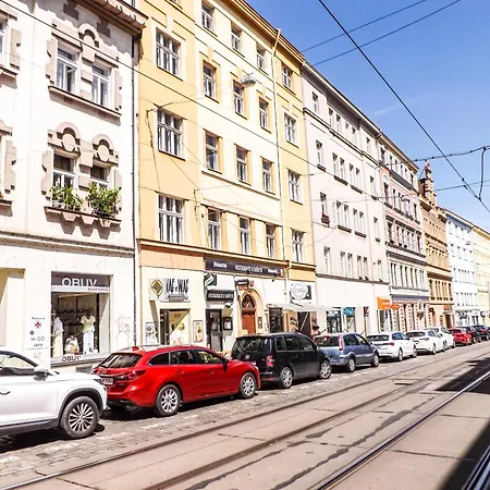 Homestay szállás V Prazskych Holesovicich C1 *