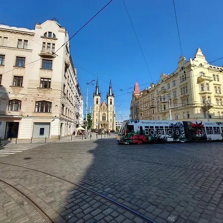 V Prazskych Holesovicich C1 Homestay szállás *