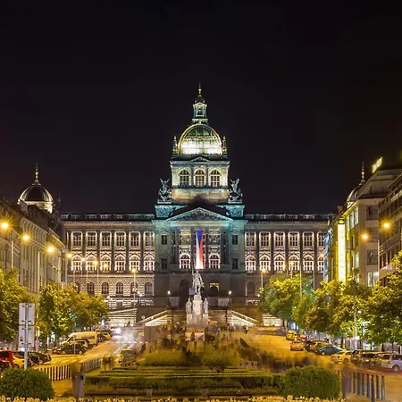 V Prazskych Holesovicich C1 Rum i privatbostad *