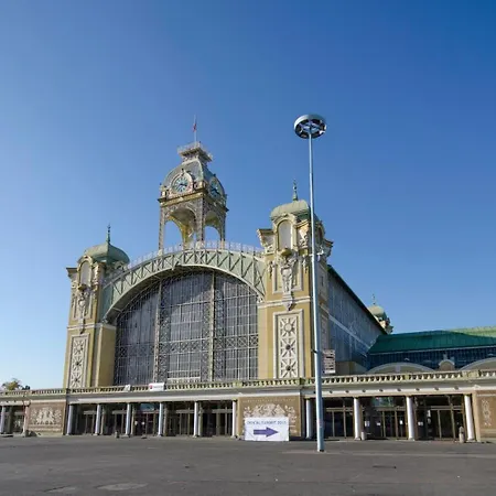 Rum i privatbostad V Prazskych Holesovicich C1 Prag