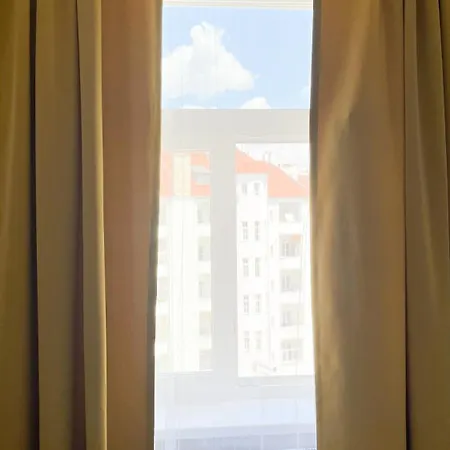 Homestay szállás V Prazskych Holesovicich C1 *